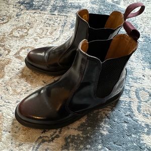 Dr Martens Flora chelsea boots women’s 8